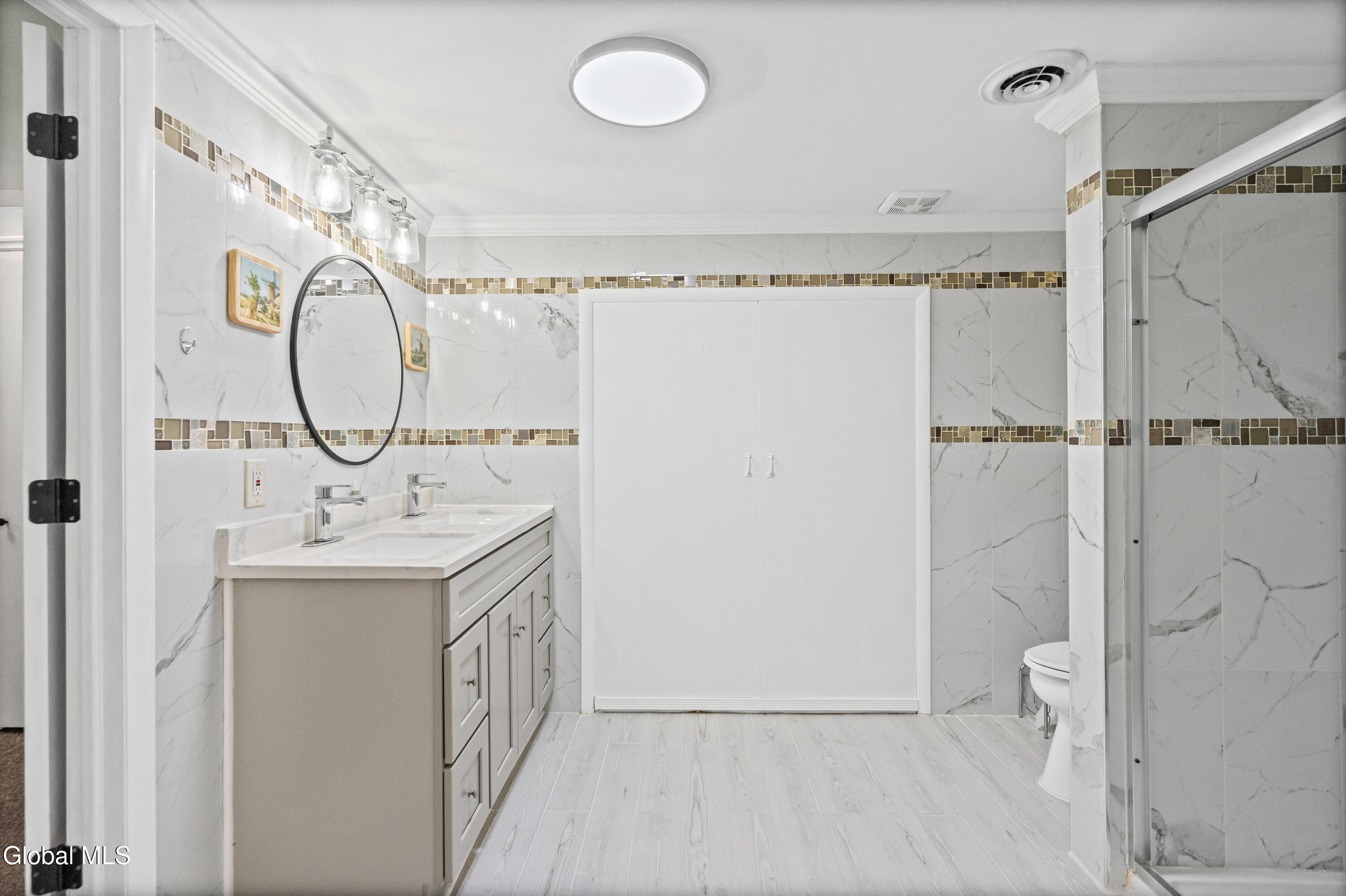 34 Oaktree Lane Niskayuna NY 12309