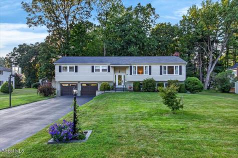 1 Cortes Court Clifton Park NY 12065