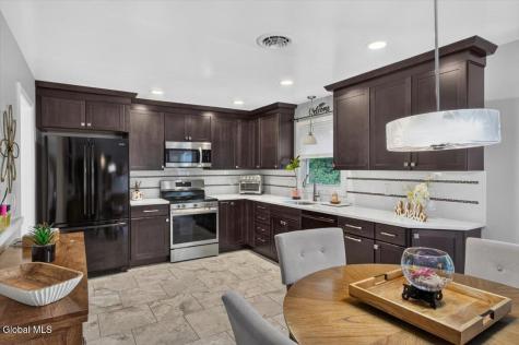 1 Cortes Court Clifton Park NY 12065