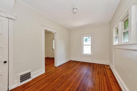 7 Lawn Avenue Albany NY 12204