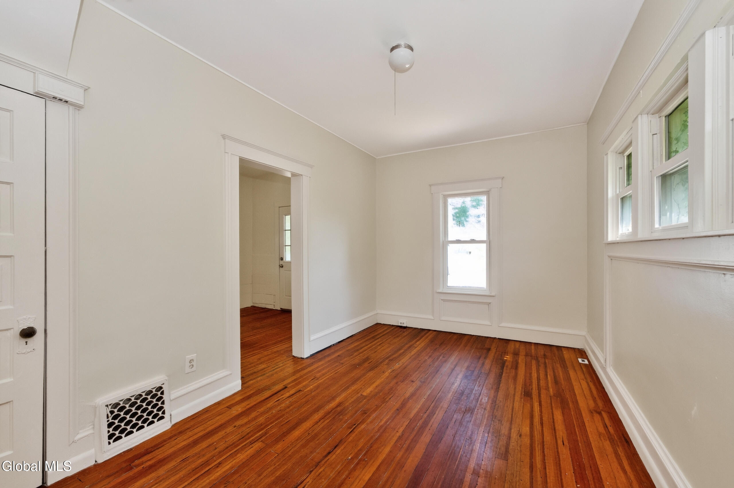 7 Lawn Avenue Albany NY 12204