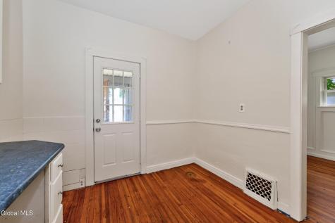 7 Lawn Avenue Albany NY 12204