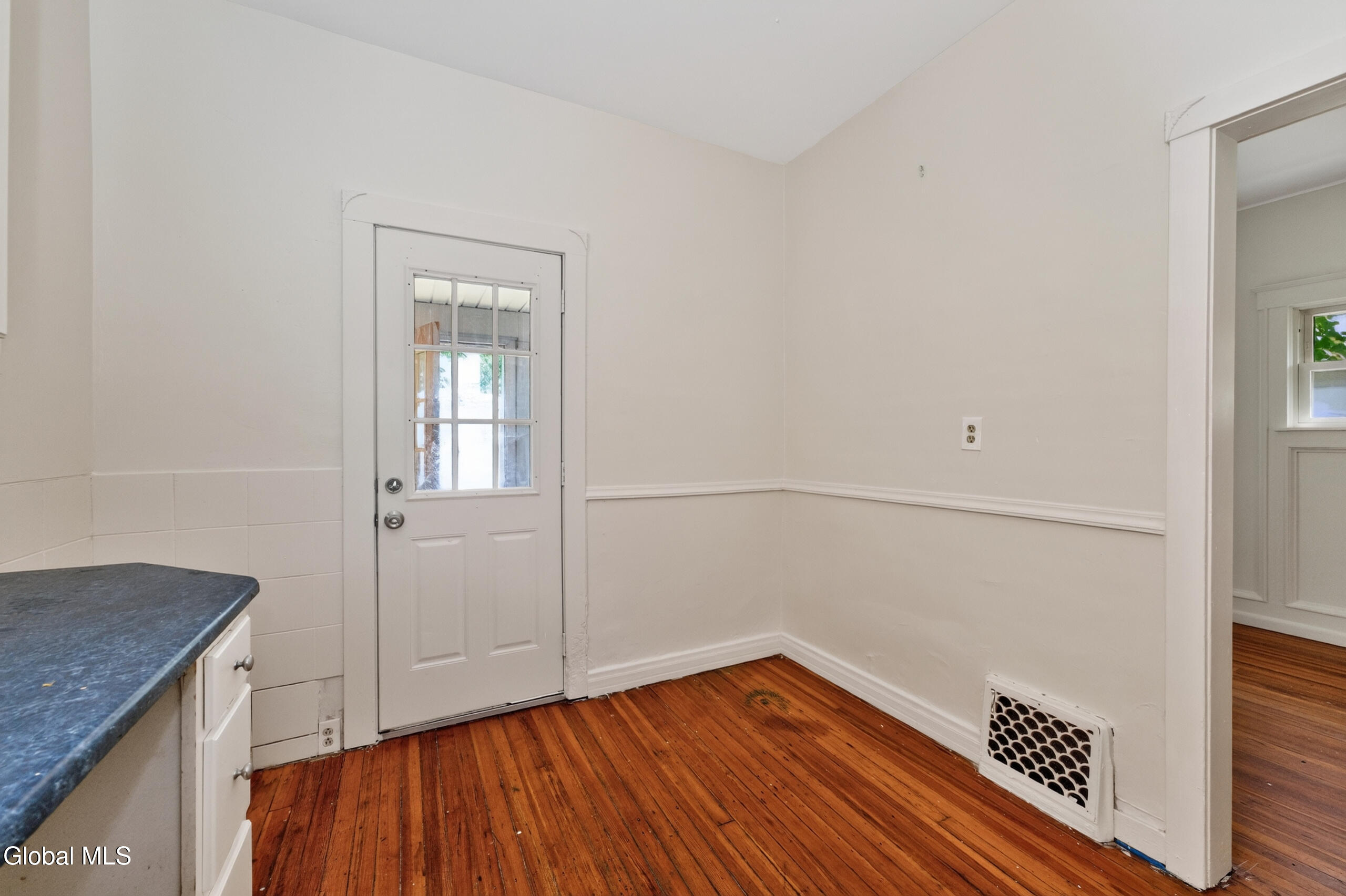 7 Lawn Avenue Albany NY 12204