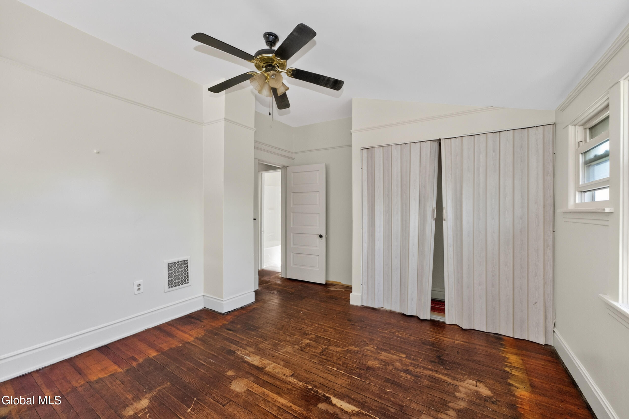 7 Lawn Avenue Albany NY 12204