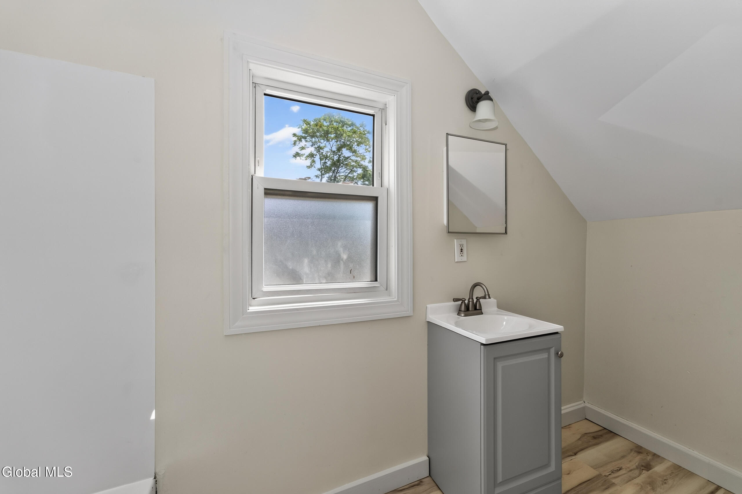 7 Lawn Avenue Albany NY 12204