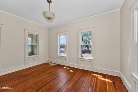 7 Lawn Avenue Albany NY 12204