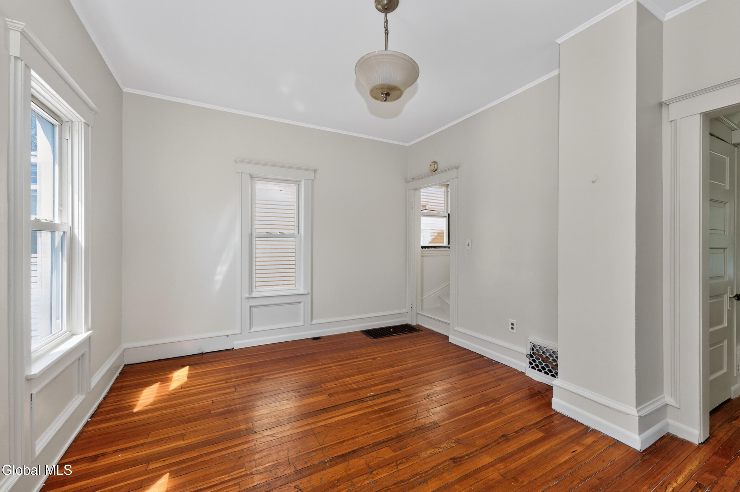 7 Lawn Avenue Albany NY 12204