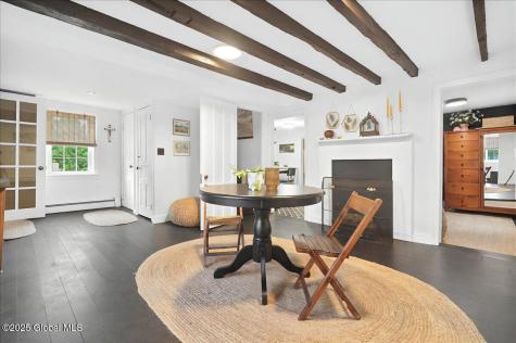 178 Old Niskayuna Road Colonie NY 12110