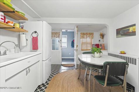 178 Old Niskayuna Road Colonie NY 12110