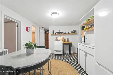 178 Old Niskayuna Road Colonie NY 12110