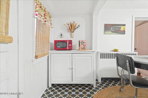 178 Old Niskayuna Road Colonie NY 12110