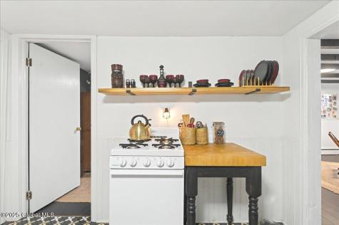 178 Old Niskayuna Road Colonie NY 12110