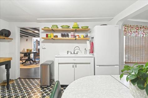 178 Old Niskayuna Road Colonie NY 12110