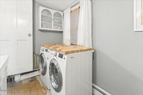 178 Old Niskayuna Road Colonie NY 12110