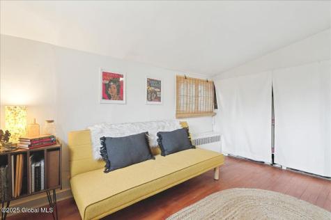 178 Old Niskayuna Road Colonie NY 12110