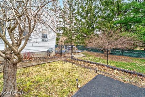 178 Old Niskayuna Road Colonie NY 12110