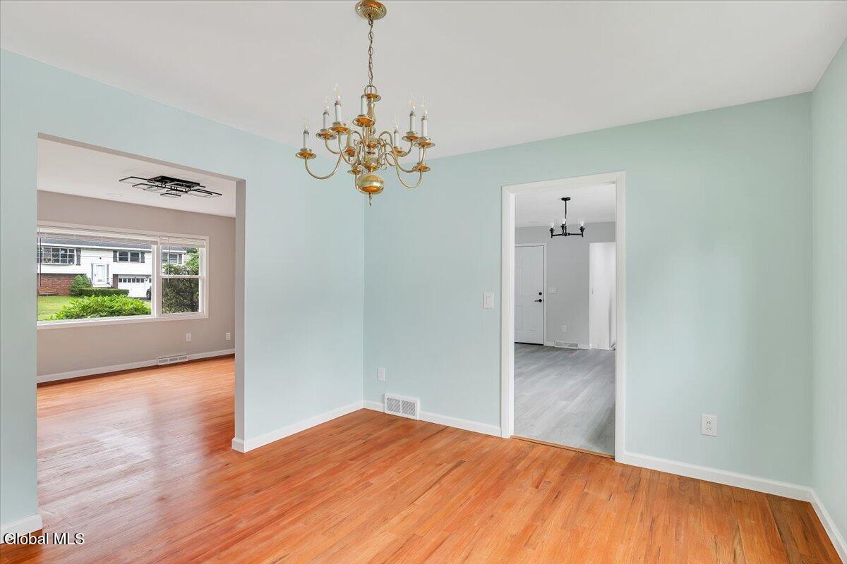 8 Woodland Drive Colonie NY 12309