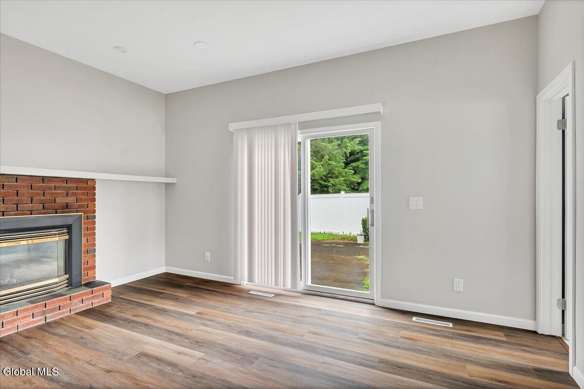 8 Woodland Drive Colonie NY 12309