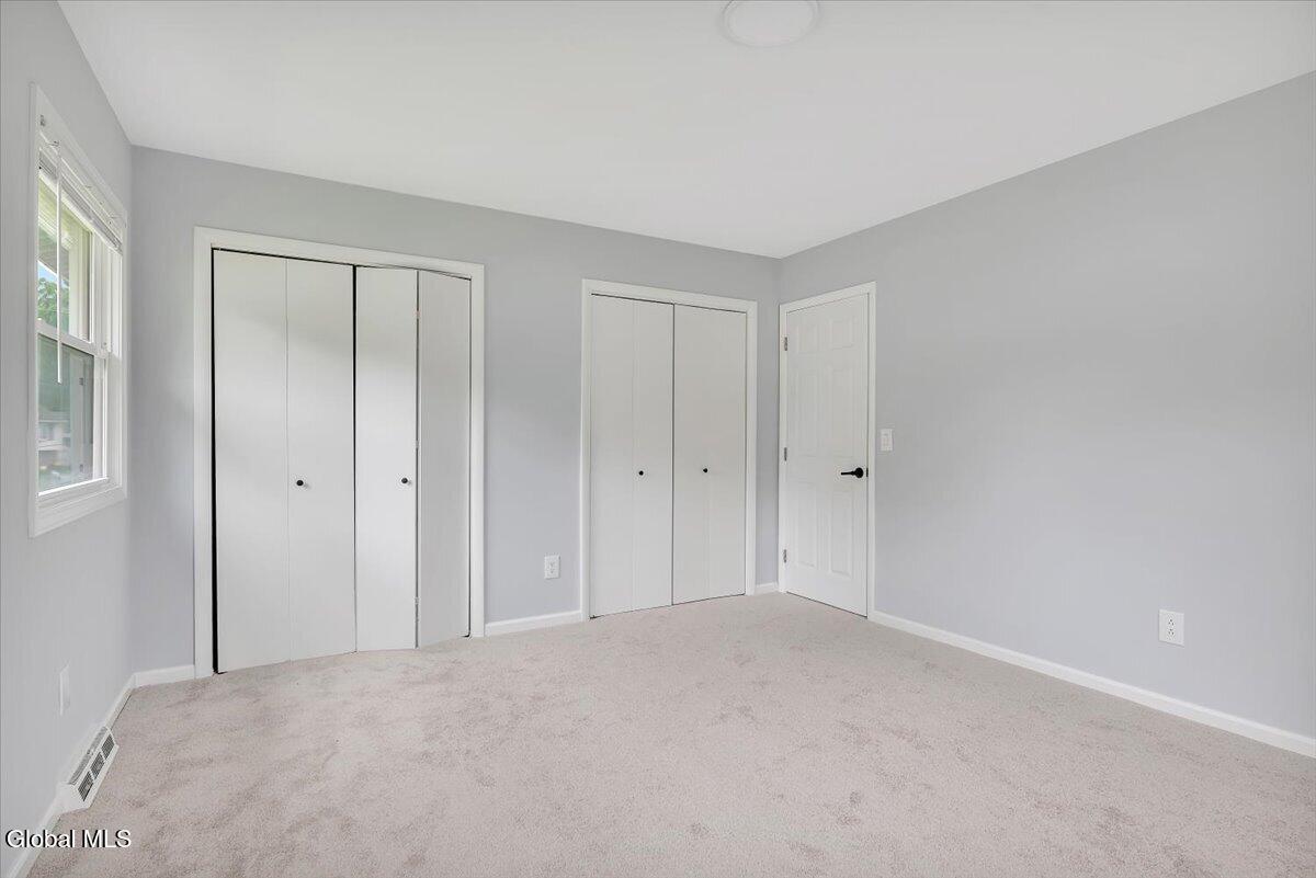 8 Woodland Drive Colonie NY 12309