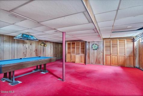 8 Woodland Drive Colonie NY 12309