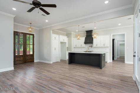 27 Hidden Pond Way Gansevoort NY 12831