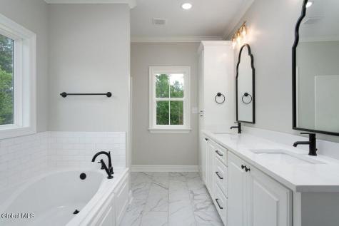 27 Hidden Pond Way Gansevoort NY 12831