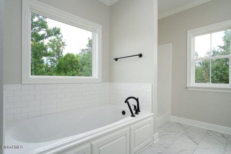 27 Hidden Pond Way Gansevoort NY 12831