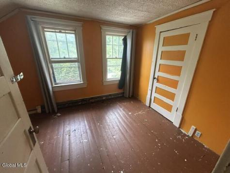 4 Walker Avenue Troy NY 12180