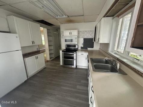 4 Walker Avenue Troy NY 12180