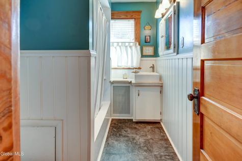 245 Brookside Avenue Amsterdam NY 12010