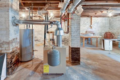 245 Brookside Avenue Amsterdam NY 12010