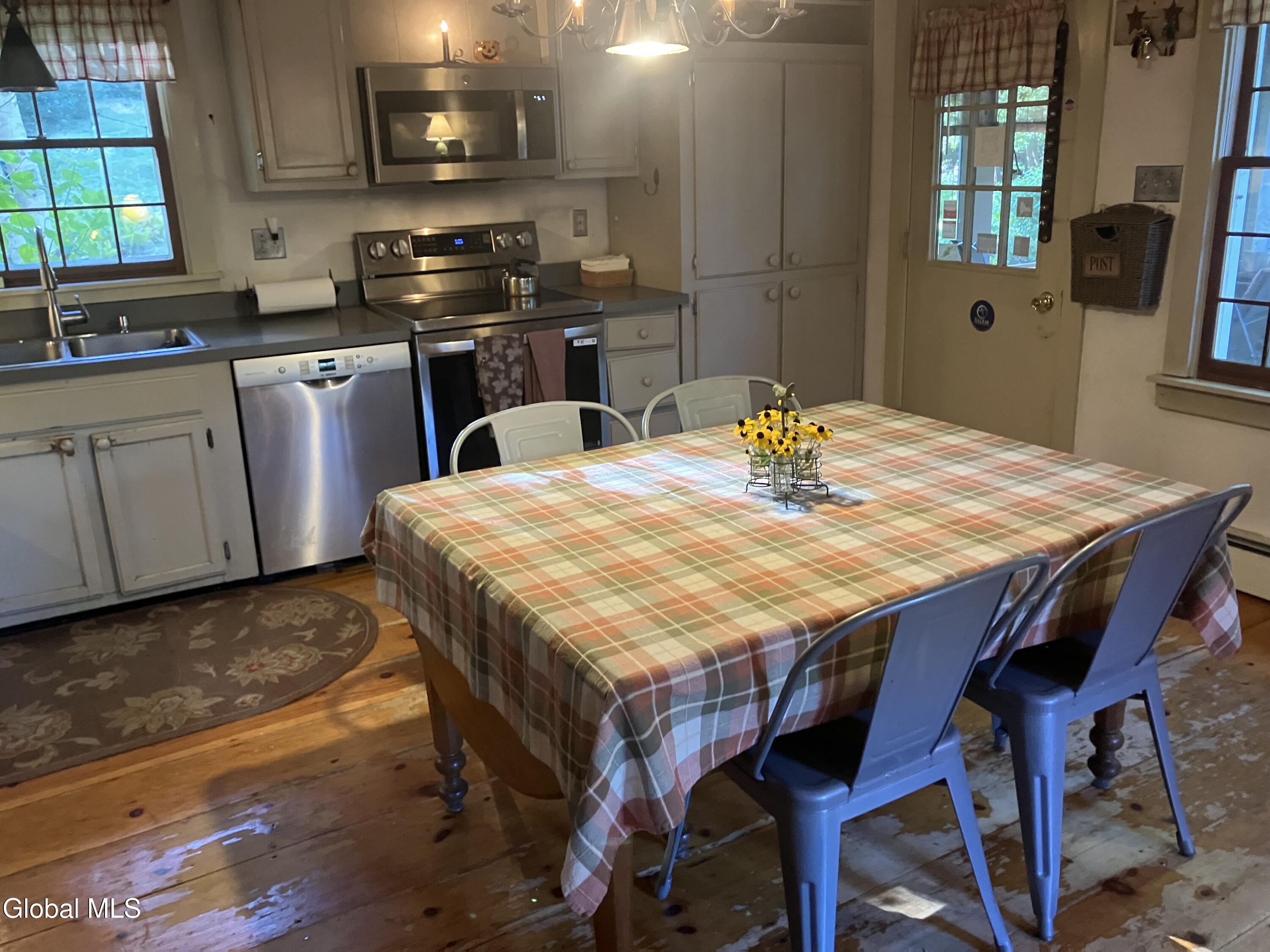 5 Us 9 Schroon Lake NY 12870