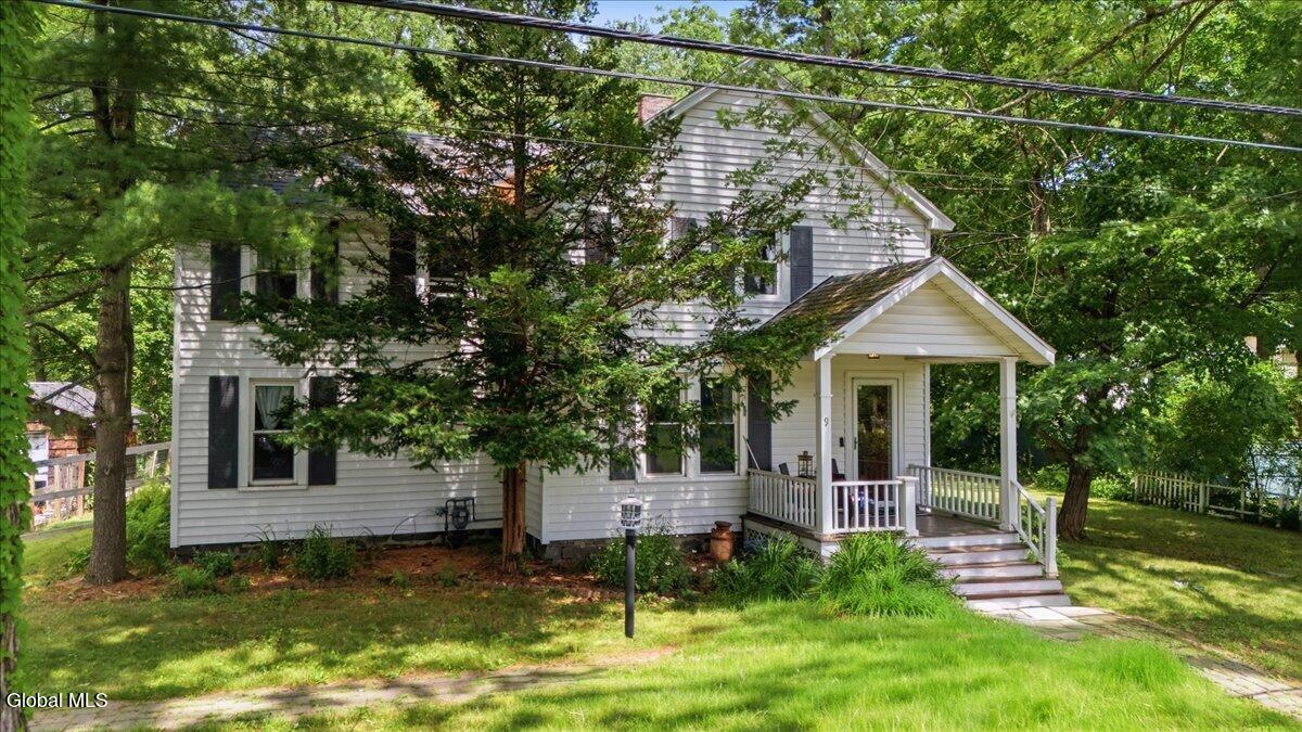9 Font Grove Road Slingerlands NY 12159