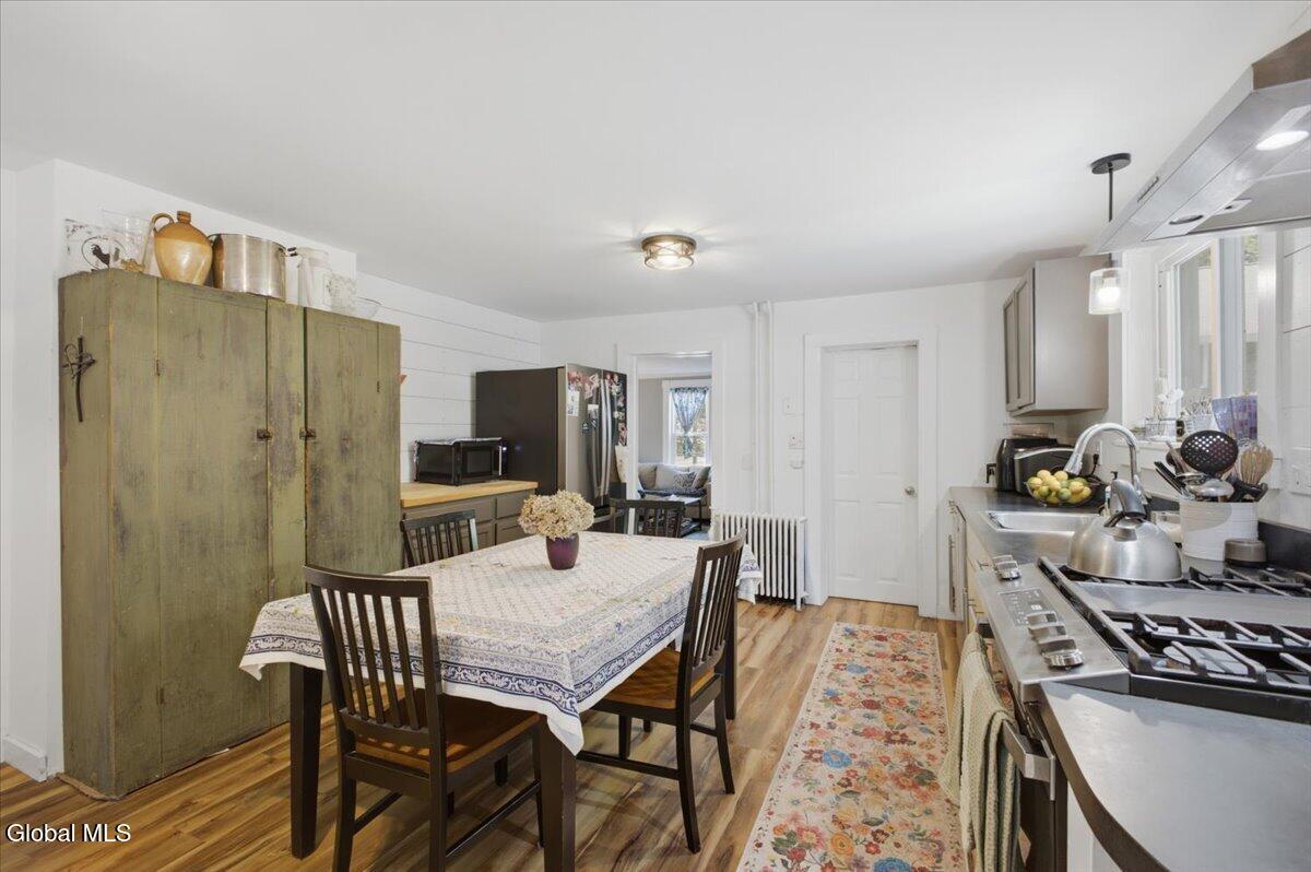 9 Font Grove Road Slingerlands NY 12159