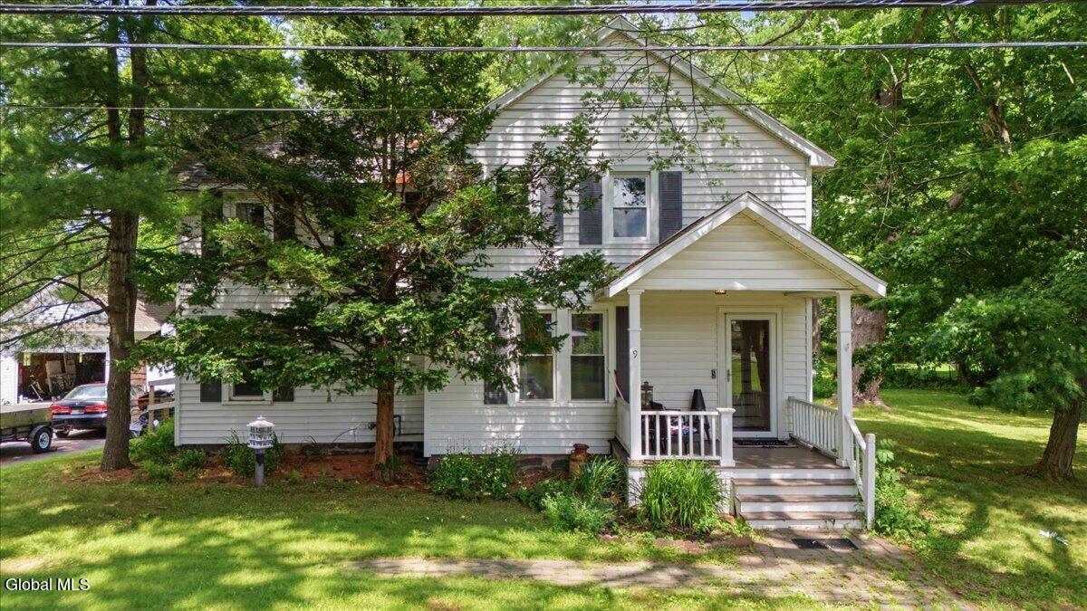 9 Font Grove Road Slingerlands NY 12159