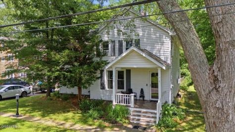 9 Font Grove Road Slingerlands NY 12159