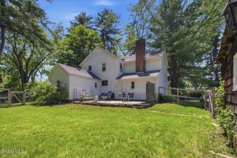 9 Font Grove Road Slingerlands NY 12159