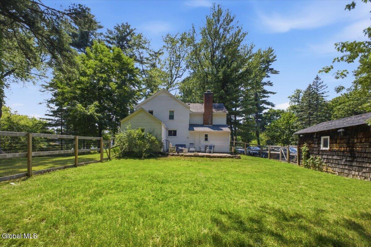 9 Font Grove Road Slingerlands NY 12159
