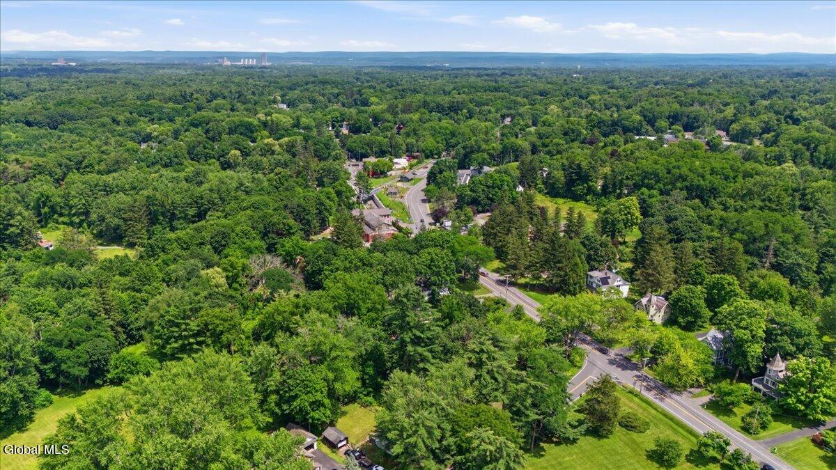 9 Font Grove Road Slingerlands NY 12159