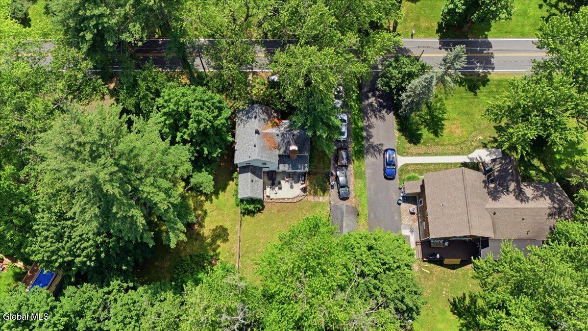 9 Font Grove Road Slingerlands NY 12159