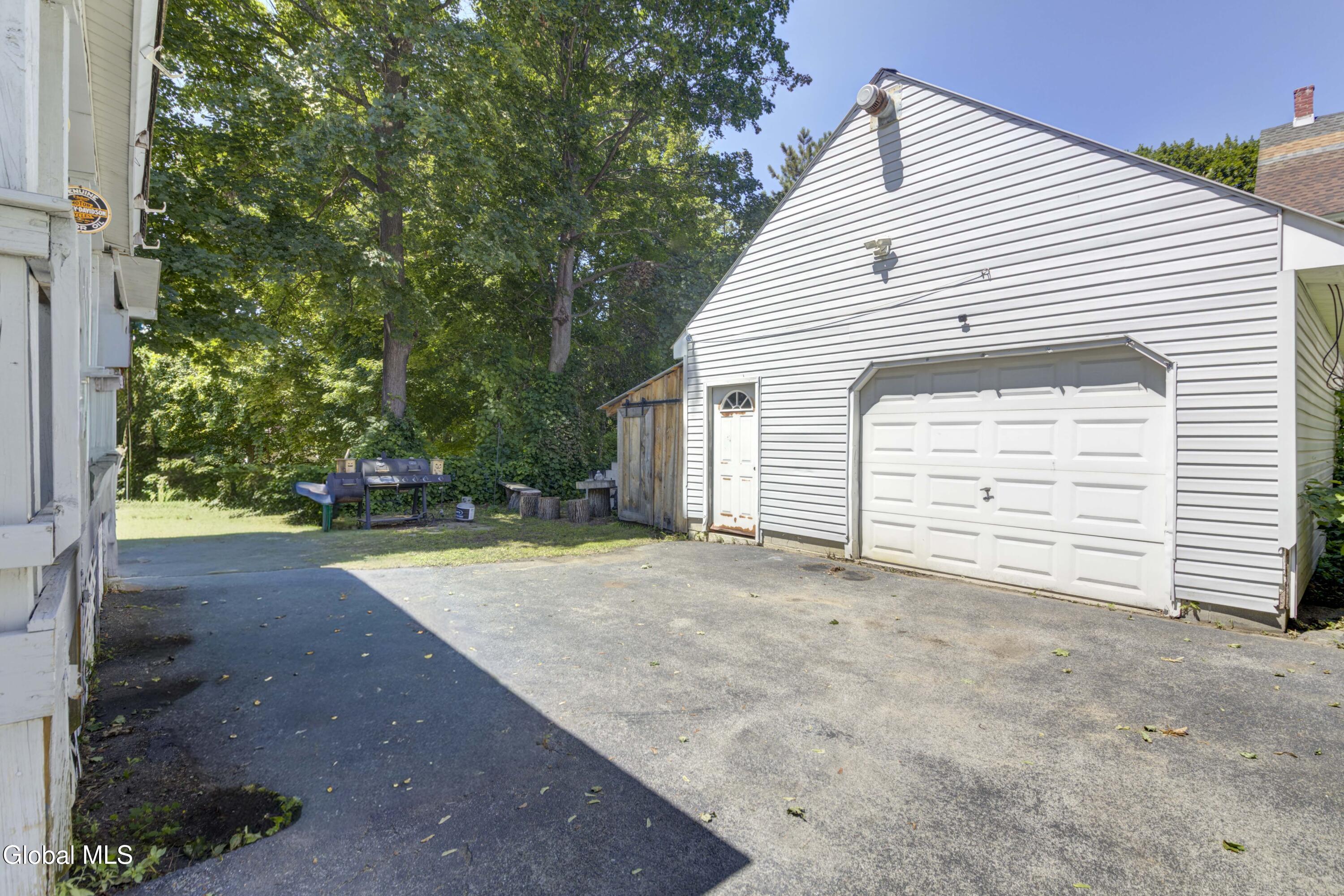 91 Forest Street Gloversville NY 12078
