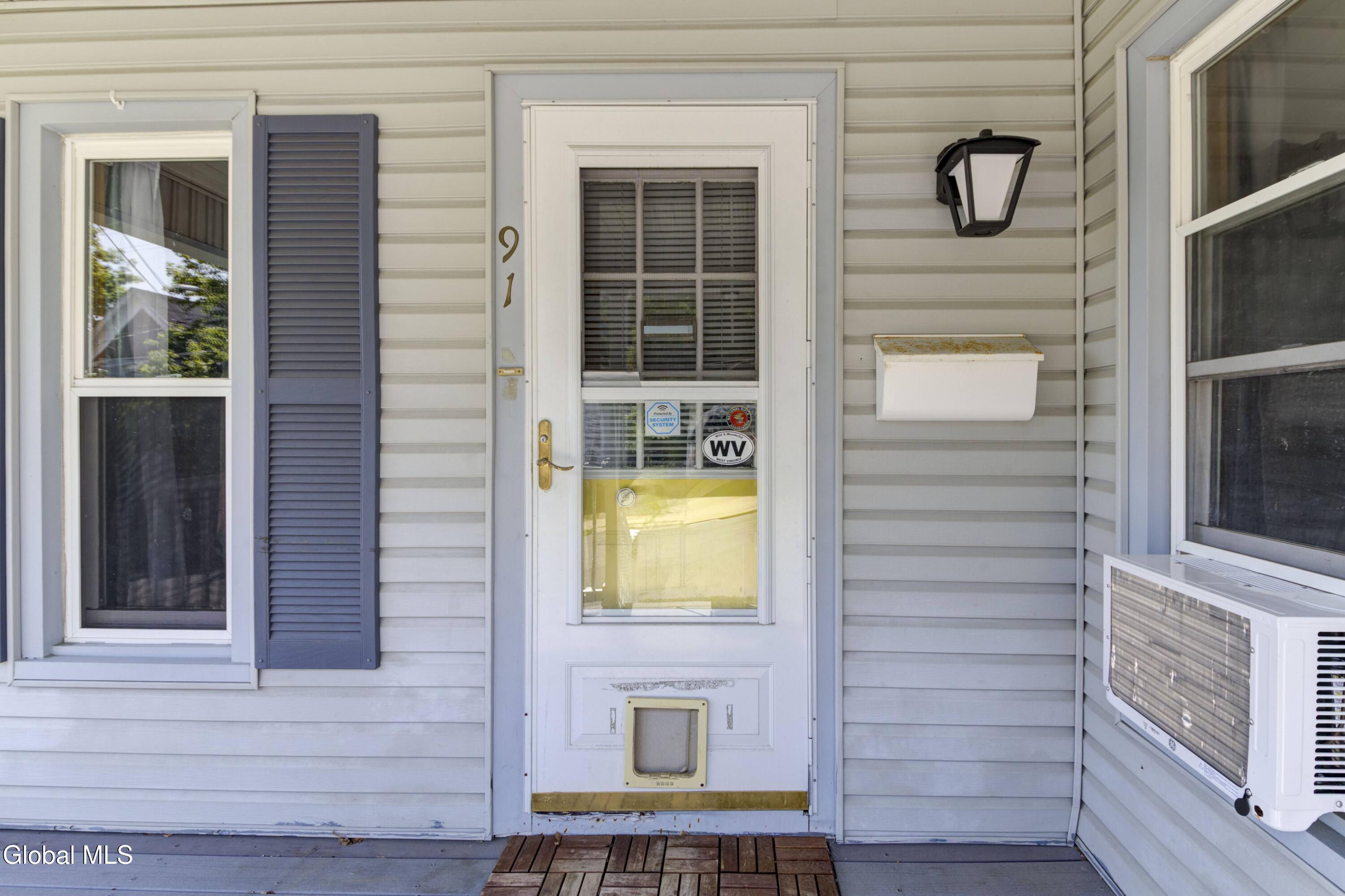 91 Forest Street Gloversville NY 12078