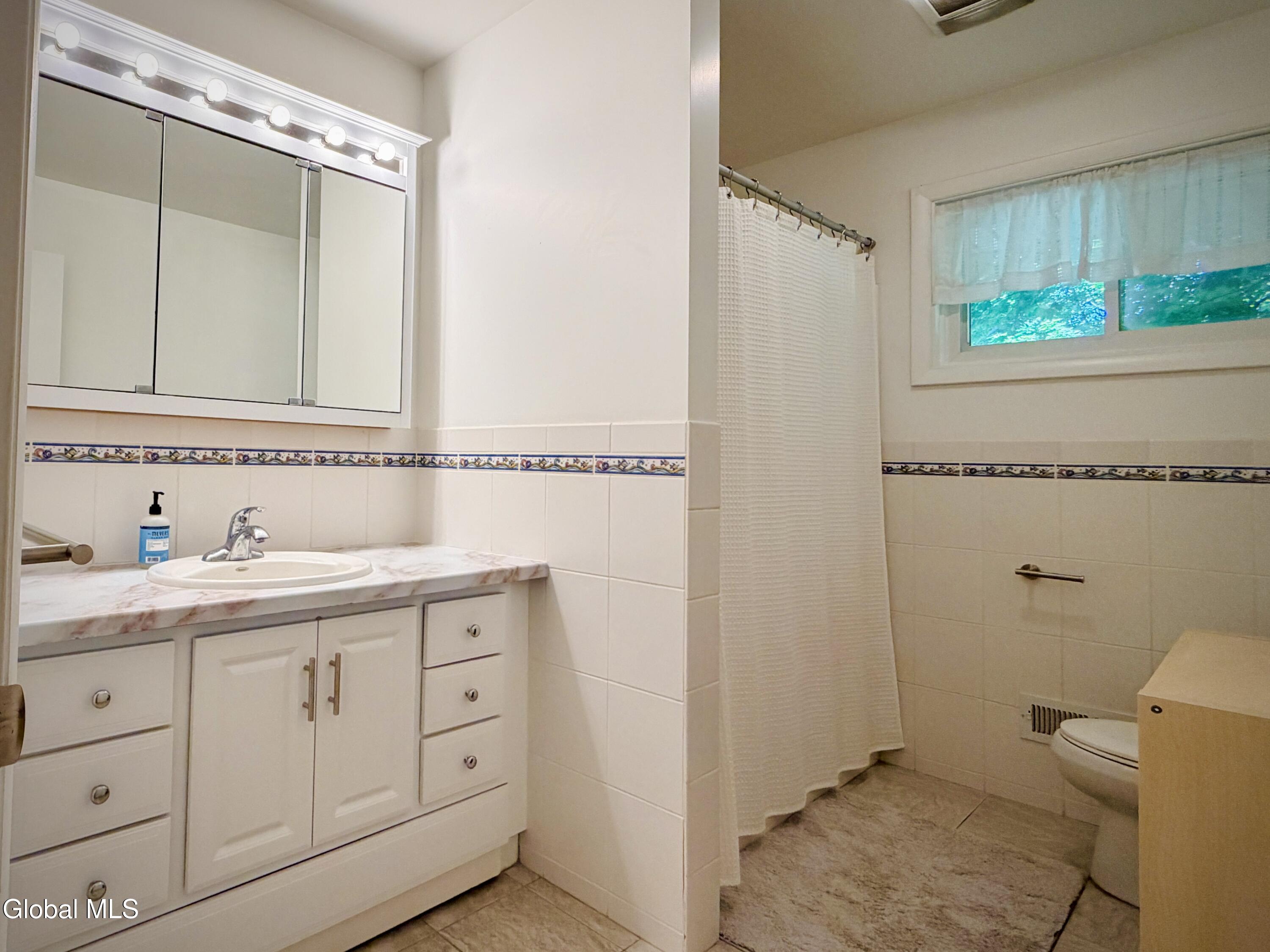 1278 Hawthorn Road Schenectady NY 12309
