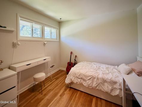 1278 Hawthorn Road Schenectady NY 12309