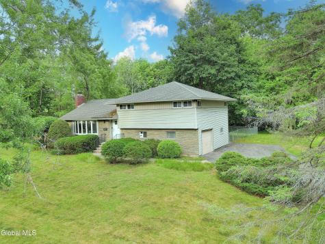 1278 Hawthorn Road Schenectady NY 12309