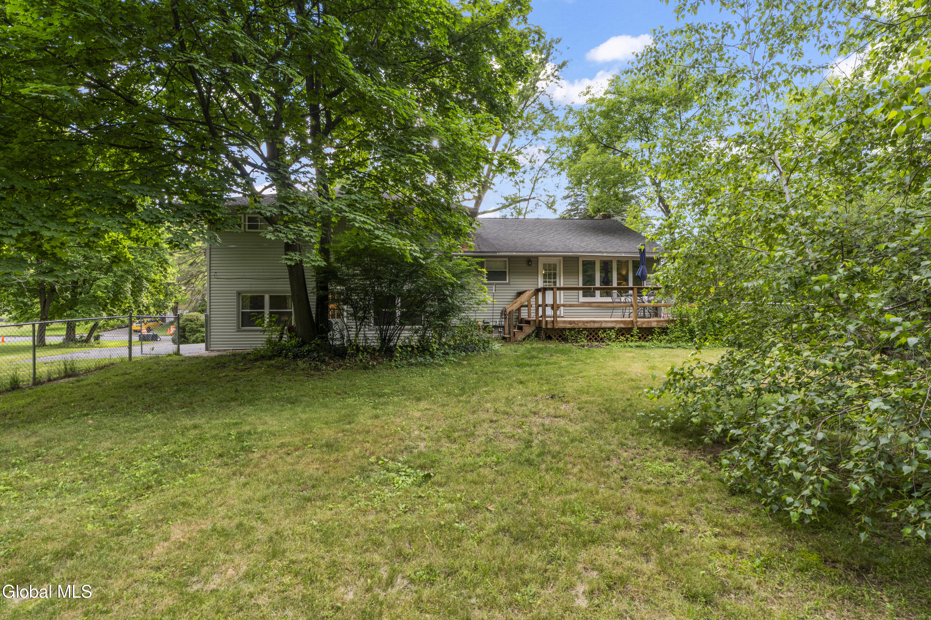 1278 Hawthorn Road Schenectady NY 12309