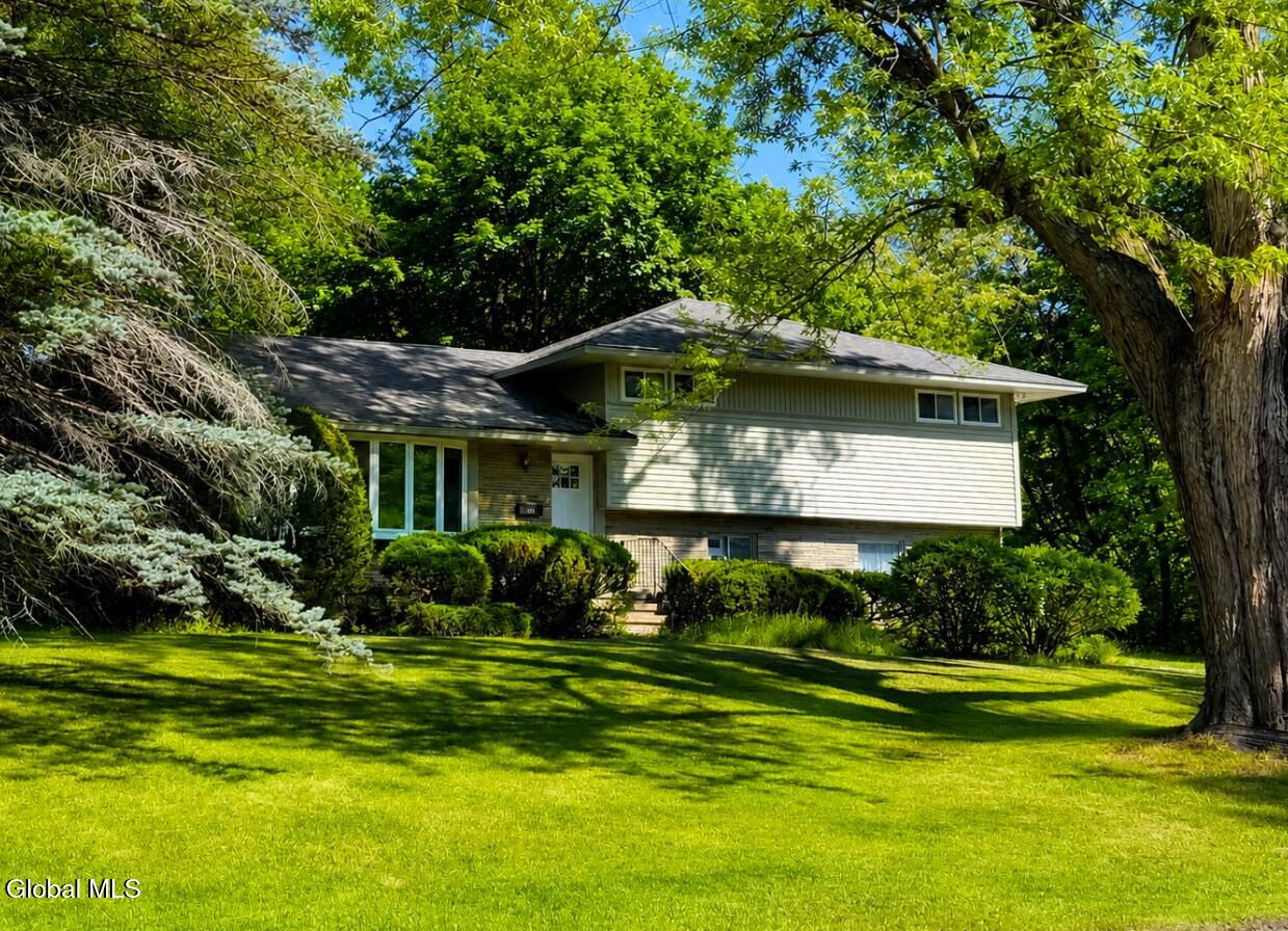 1278 Hawthorn Road Schenectady NY 12309