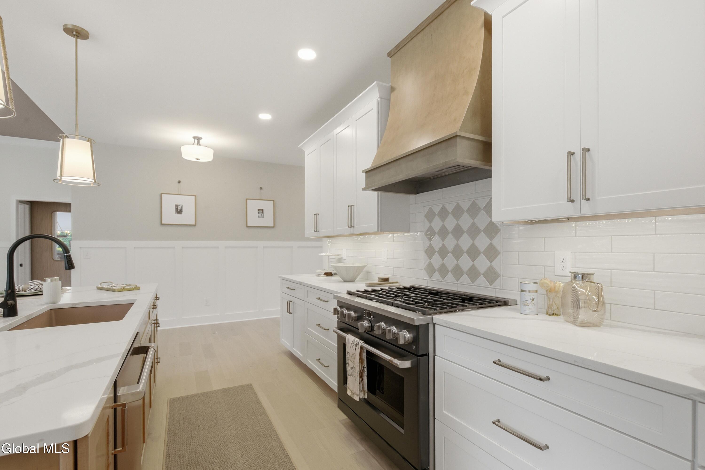 3 Wyatt's Way Clifton Park NY 12065