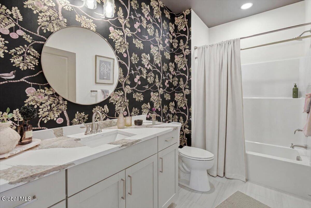 3 Wyatt's Way Clifton Park NY 12065