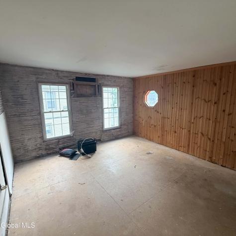 18 Walnut Street Gloversville NY 12078